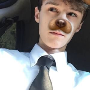 Meet your Posher, Casey